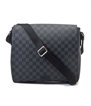 Louis Vuitton N41272 District MM Messenger Bag Damier Graphite Canvas