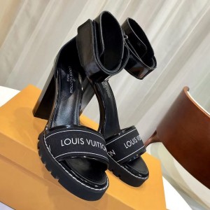Lousi Vuitton Star Trail Sandal in Patent & Elastic 1A3Y22 Black 2018 (GD1054-8011803 )